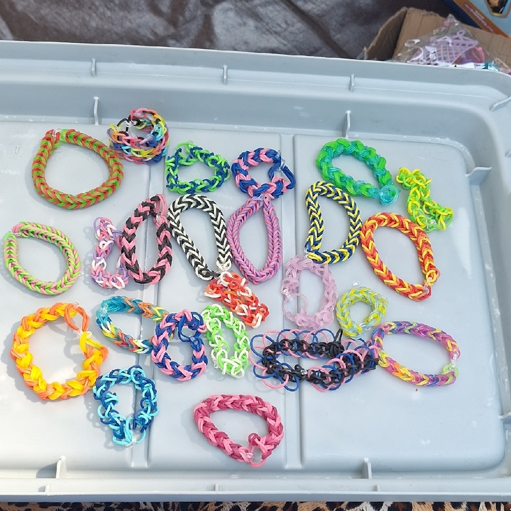 24 Colorful Kids' Bracelet Set